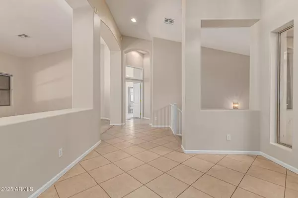 Tempe, AZ 85284,7854 S DATELAND Drive