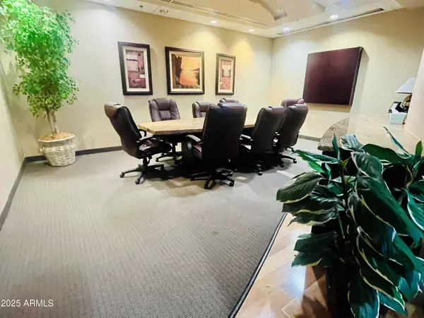 Scottsdale, AZ 85260,8985 E BELL Road #204