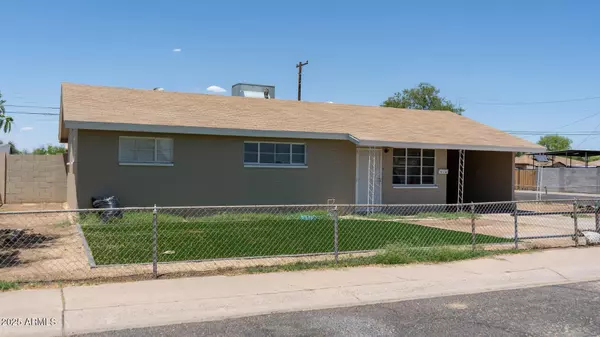 Phoenix, AZ 85019,3802 W Mulberry Drive