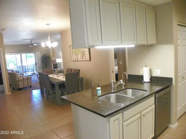 Scottsdale, AZ 85258,8653 E ROYAL PALM Road #1002
