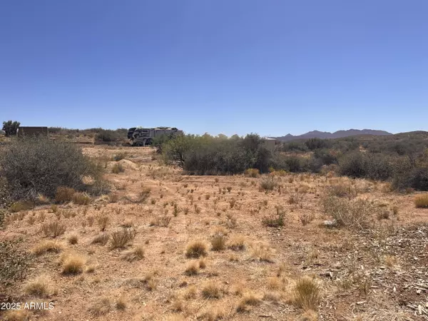 Skull Valley, AZ 86338,7050 S Heart Rock Road #-