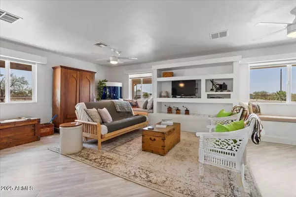 San Tan Valley, AZ 85140,42803 N MURPHY Avenue