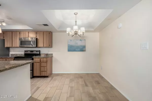 Tempe, AZ 85282,1125 E BROADWAY Road #102