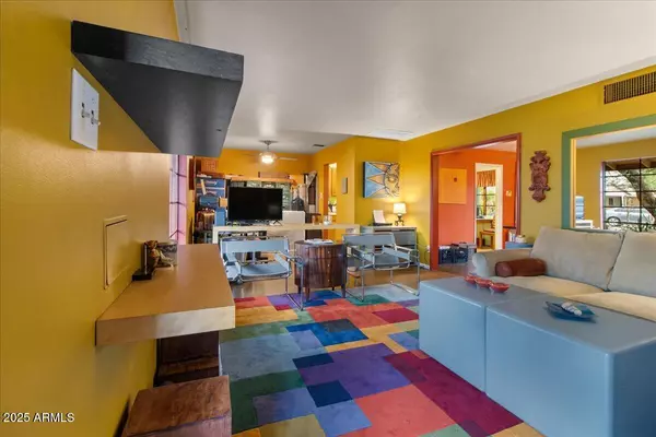 Phoenix, AZ 85015,2327 W FLOWER Street