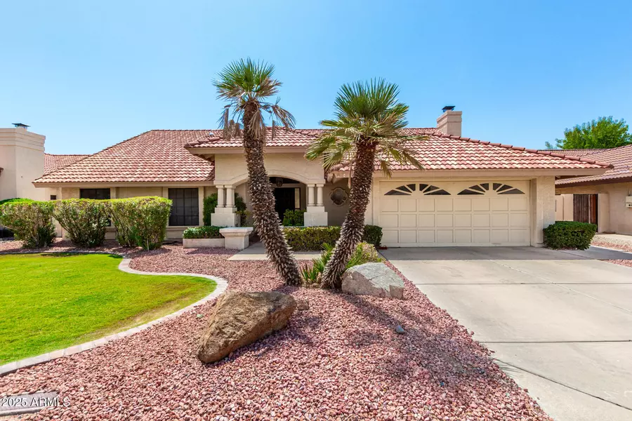 6727 W KRISTAL Way, Glendale, AZ 85308