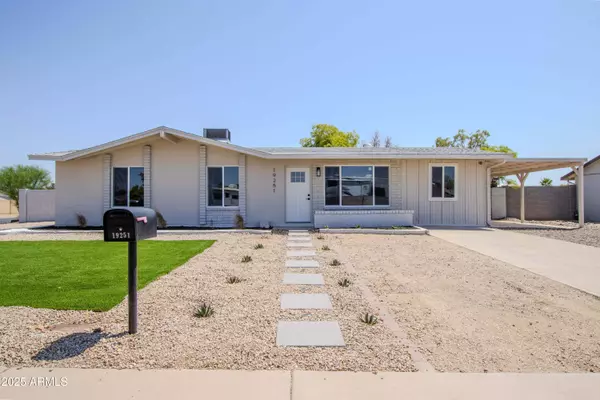 Phoenix, AZ 85027,19251 N 17TH Drive