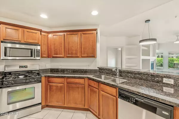Phoenix, AZ 85054,5450 E DEER VALLEY Drive #1209