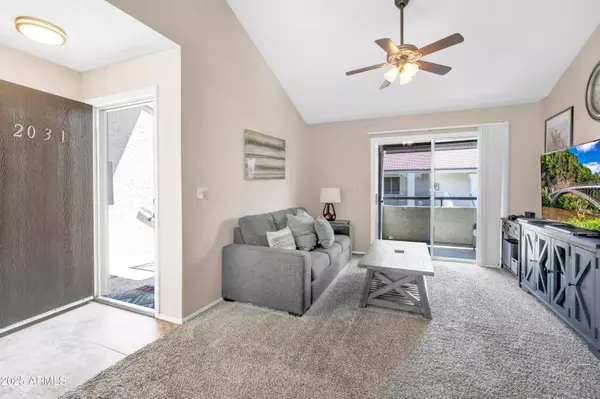 Phoenix, AZ 85044,10610 S 48TH Street #2031
