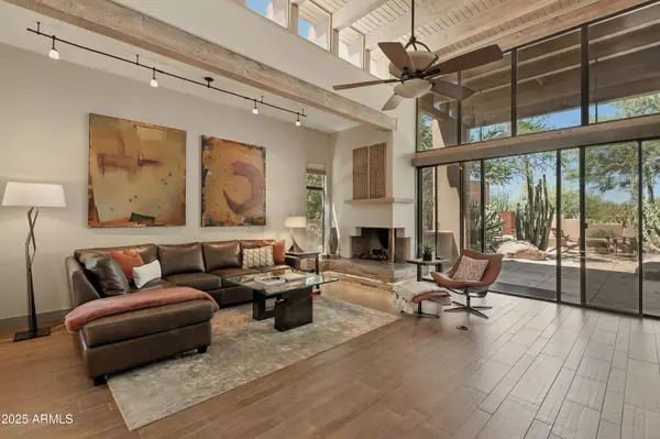 Carefree, AZ 85377,8502 E CAVE CREEK Road #45