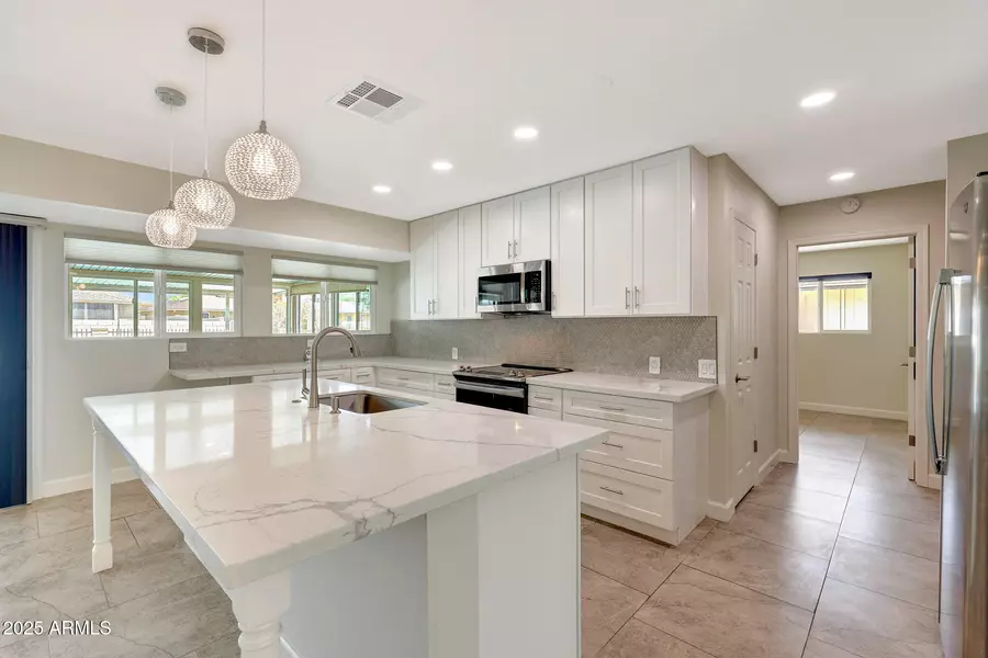 13250 W BELLWOOD Drive, Sun City West, AZ 85375