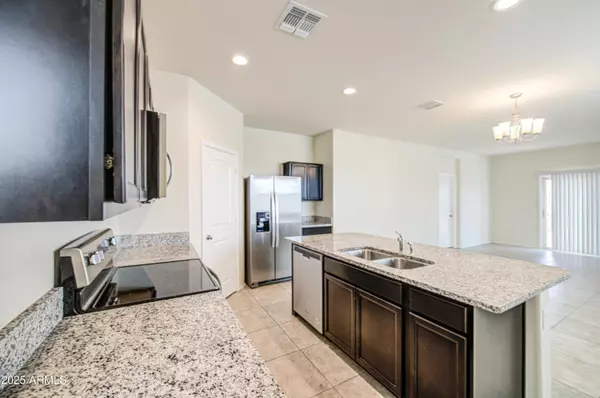 San Tan Valley, AZ 85143,5137 E IRIDIUM Way
