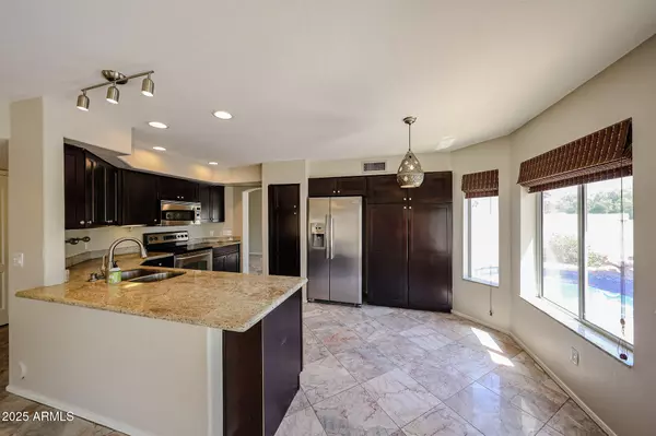 Phoenix, AZ 85044,9447 S 51ST Street