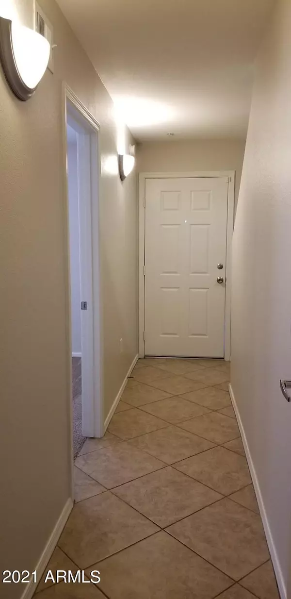 Tempe, AZ 85288,2402 E 5TH Street #1686
