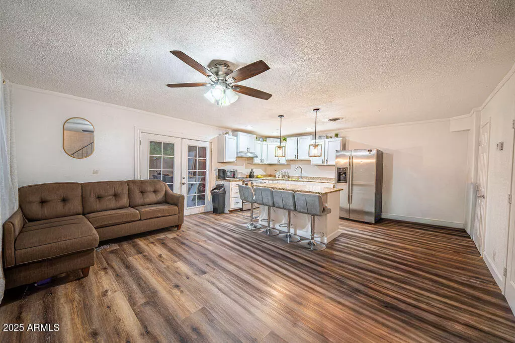 Phoenix, AZ 85033,4233 N 68TH Avenue