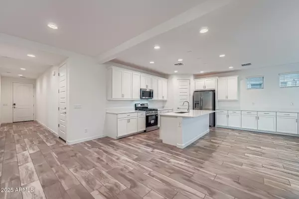 Mesa, AZ 85212,8332 E PETUNIA Avenue