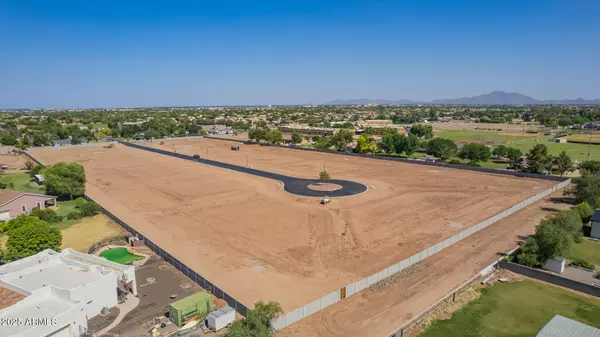 Gilbert, AZ 85295,654 E LOMA VISTA Court #6