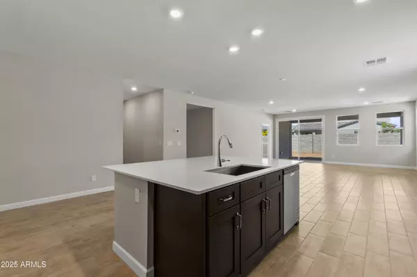 Surprise, AZ 85387,16838 W CAVEDALE Drive