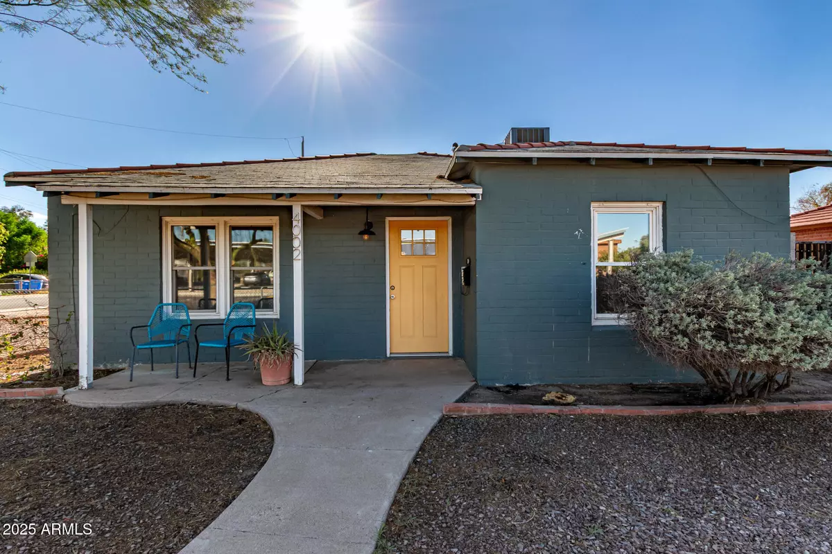 Phoenix, AZ 85014,4002 N 12TH Street