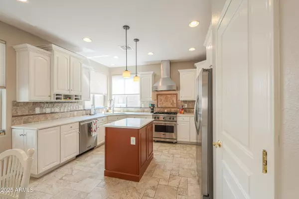 Glendale, AZ 85308,6962 W IRMA Lane