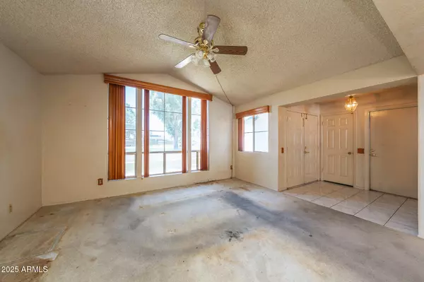 Phoenix, AZ 85032,15607 N 38TH Way