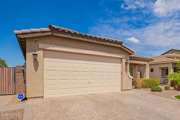 San Tan Valley, AZ 85140,878 W BANYAN Avenue