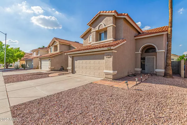 Phoenix, AZ 85022,1326 E HELENA Drive