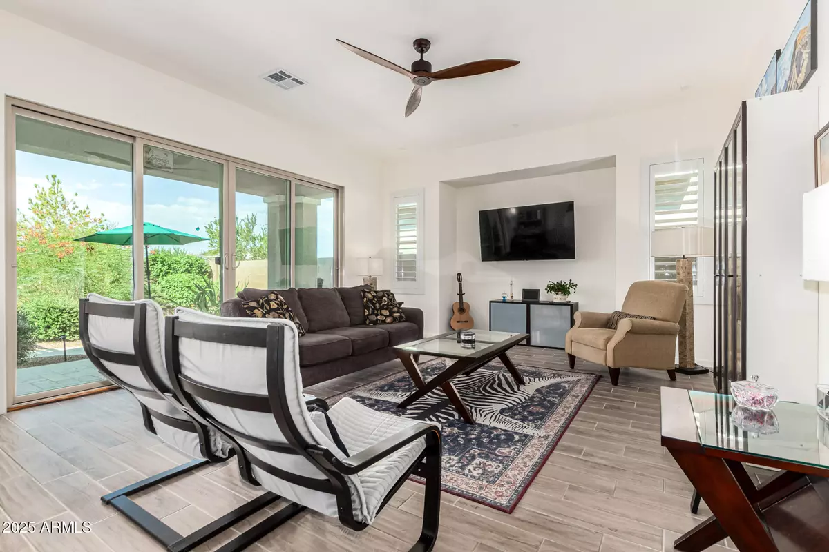 Queen Creek, AZ 85142,21082 E VIA DEL SOL --