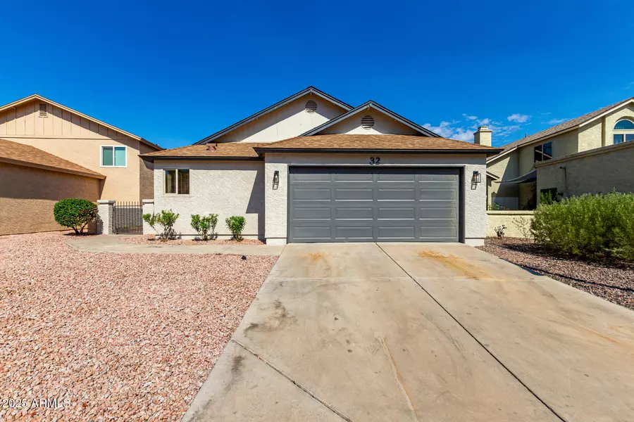 921 S VAL VISTA Drive #32, Mesa, AZ 85204