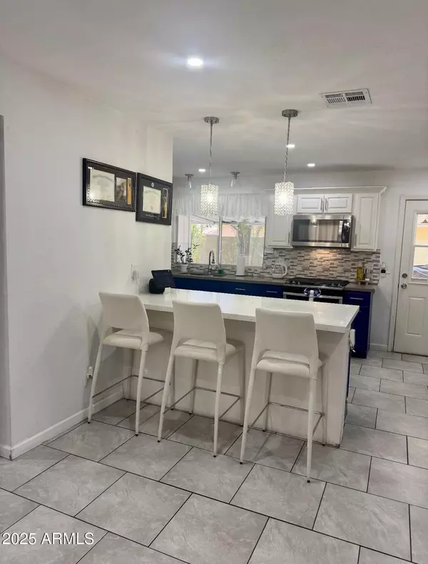 Phoenix, AZ 85053,3837 W ACAPULCO Lane