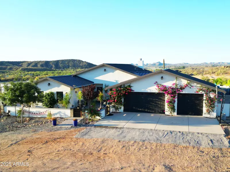 3860 Pura Vida Trail, Wickenburg, AZ 85390