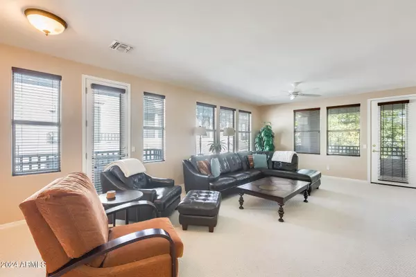 Scottsdale, AZ 85254,15221 N CLUBGATE Drive #2098