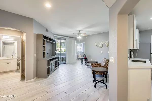 Phoenix, AZ 85054,6900 E PRINCESS Drive #1145