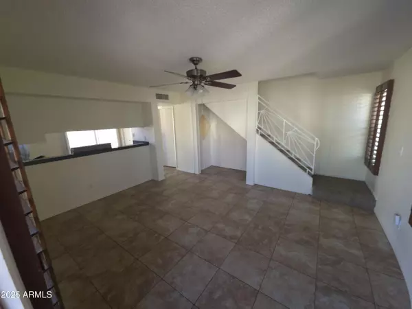 Phoenix, AZ 85032,2845 E BECK Lane #1