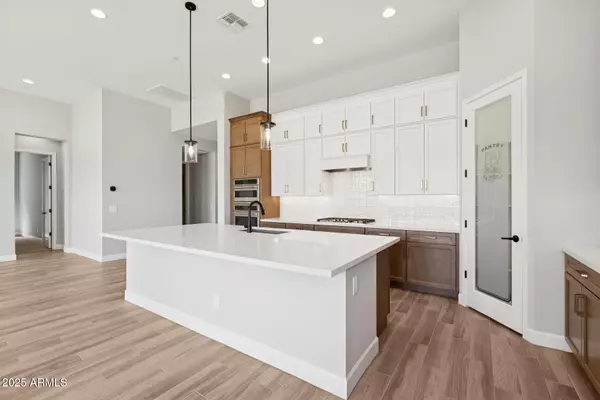 Peoria, AZ 85383,32505 N 135TH Drive