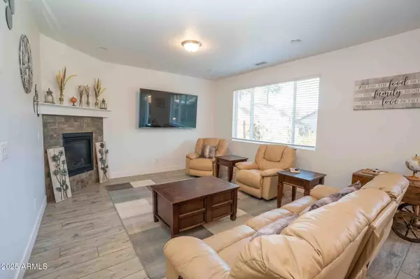 Flagstaff, AZ 86001,2729 W WINDTREE Drive