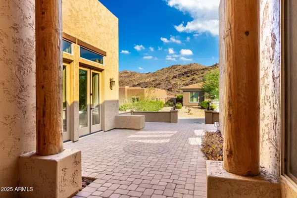 Phoenix, AZ 85042,8606 S 30TH Street