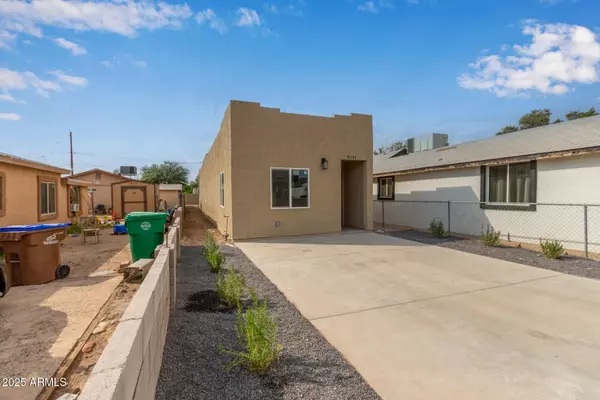 Tolleson, AZ 85353,9155 W ADAMS Street