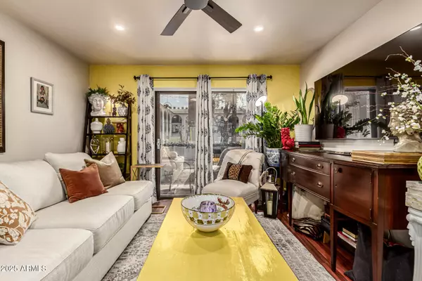 Phoenix, AZ 85016,3033 E DEVONSHIRE Avenue #1032