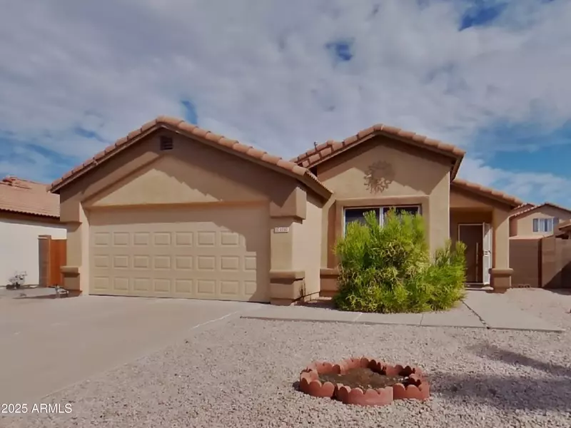 1850 E OAKLAND Street, Chandler, AZ 85225