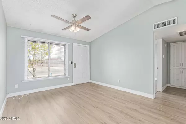 Phoenix, AZ 85033,3646 N 67TH Avenue #96