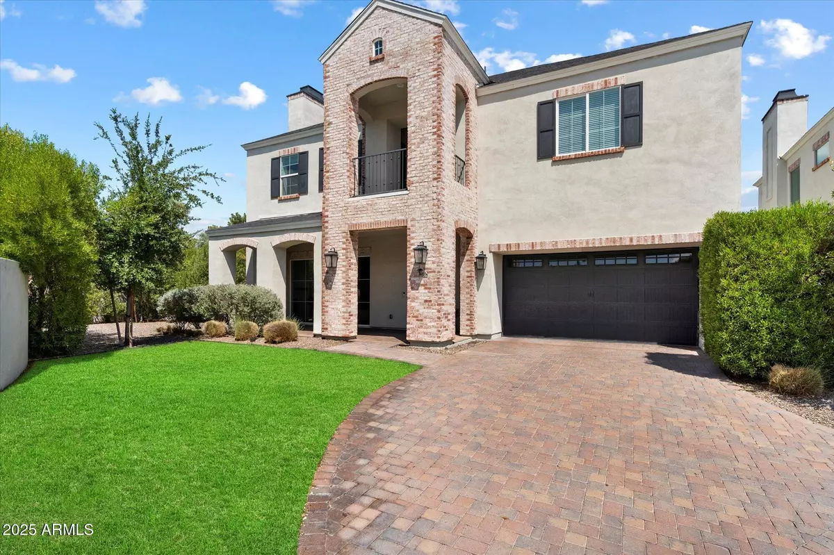 Phoenix, AZ 85021,640 W ECHO Lane
