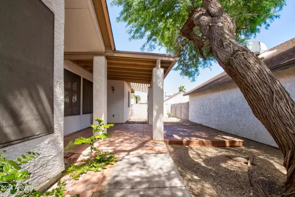 Mesa, AZ 85204,1861 S Williams --