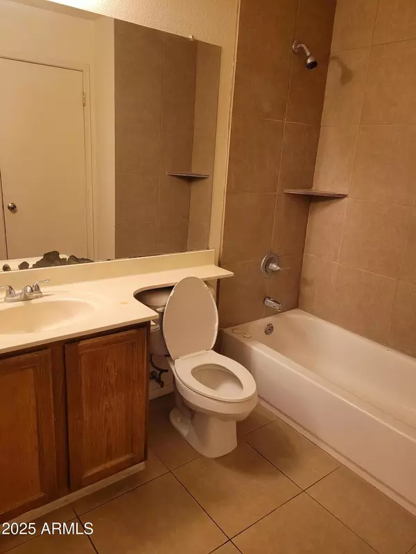 Phoenix, AZ 85035,6014 W WINDSOR Avenue