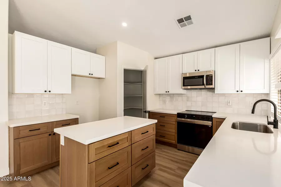 1537 W PAGE Avenue, Gilbert, AZ 85233