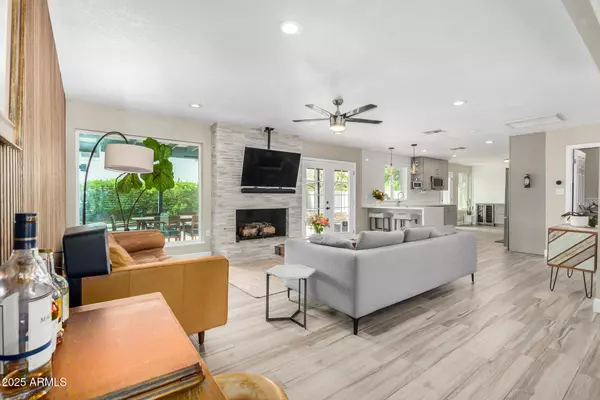 Phoenix, AZ 85023,237 W PINE VALLEY Drive