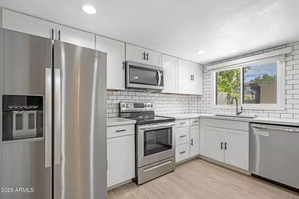 Phoenix, AZ 85016,3878 N 30TH Street