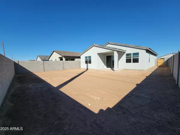 San Tan Valley, AZ 85143,7477 E COZY COTTAGE Lane