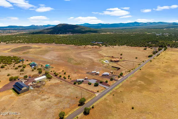 Vernon, AZ 85940,114 ACR 3398 -- #-