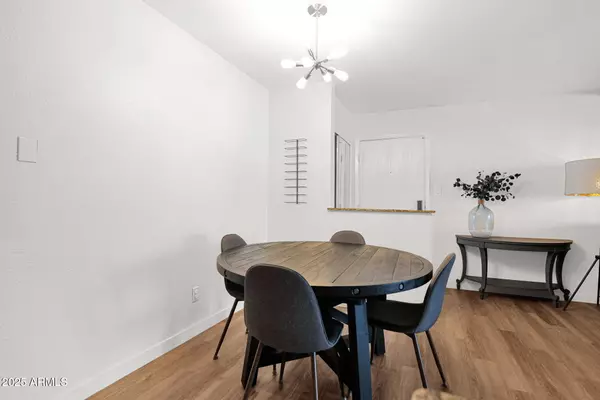 Scottsdale, AZ 85258,7350 N VIA PASEO DEL SUR Street #M203