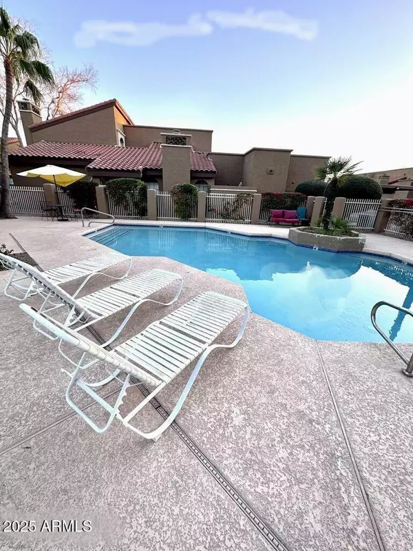 Paradise Valley, AZ 85253,6945 E COCHISE Road #108